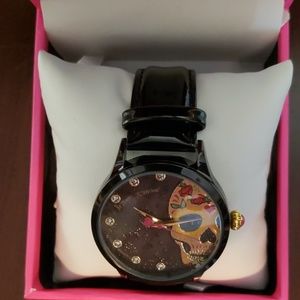 Betsey Johnson Accessories - Betsey Johnson sleek sugar skull black watch Betsey Johnson Accessories - Betsey Johnson sleek sugar skull black watch